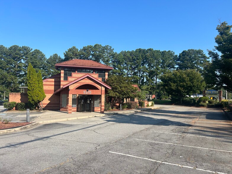 More Photos Of 5370 Peachtree Industrial Blvd, Norcross Restaurant For Sale