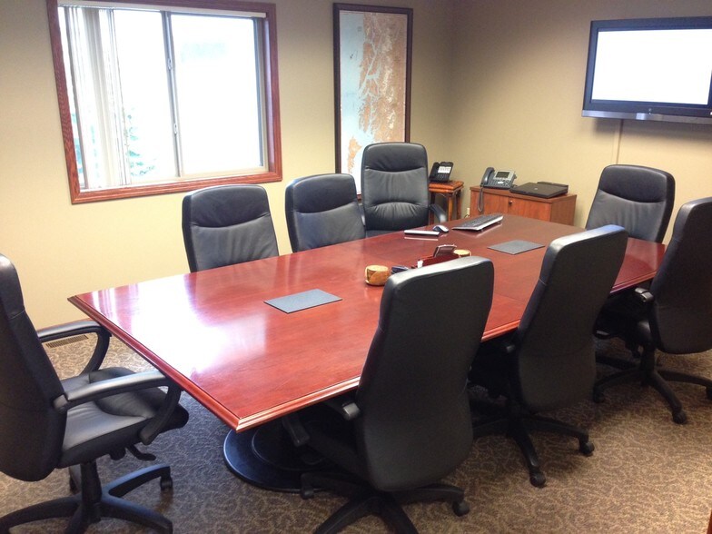 More Photos Of 108 E 38th St, Sioux Falls Office Residential For Lease