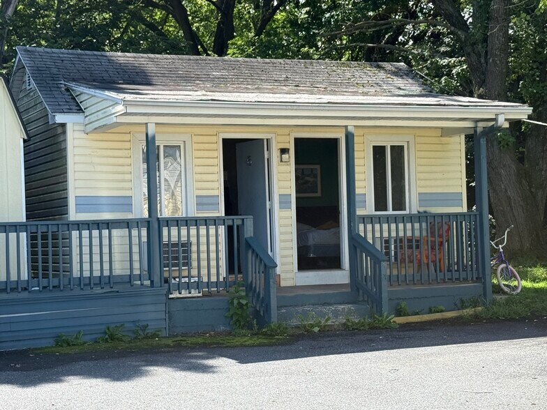 More Photos Of , Carlisle Hospitality For Sale