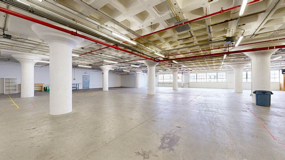 More Photos Of 12 Channel St, Boston Light Manufacturing For Lease