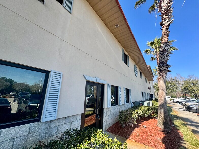 More Photos Of 1230 N US Highway 1, Ormond Beach Flex For Lease