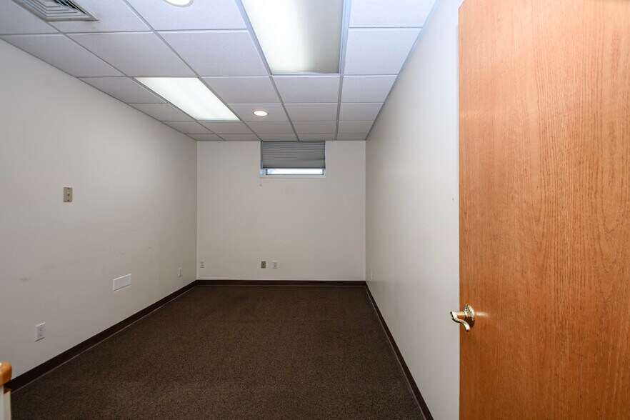 More Photos Of 213 Chestnut St, Nutley Office For Sale