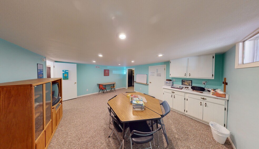 More Photos Of 1430 Riverview Rd, Riverton Office Residential For Sale