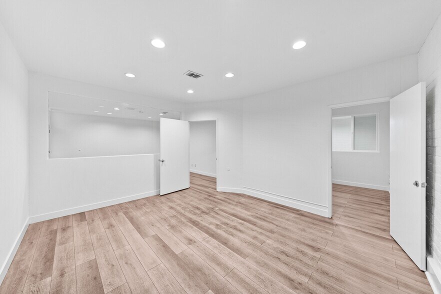 More Photos Of 3315-3345 Newport Blvd, Newport Beach Storefront Retail Office For Lease