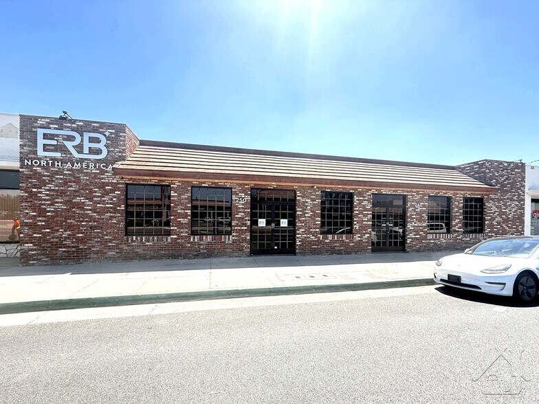 More Photos Of 248-250 E Rowland St, Covina Office For Lease