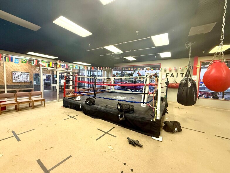 More Photos Of 1540 E College Ave, Normal Storefront For Lease