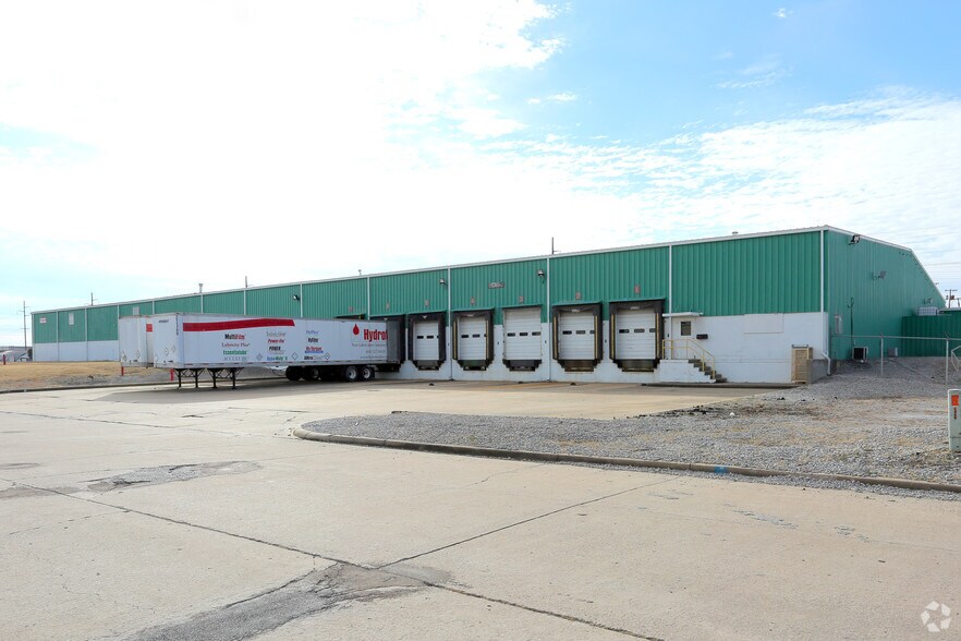 More Photos Of 4912 S 49th West Ave, Tulsa Manufacturing For Sale