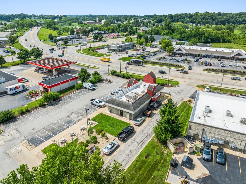 More Photos Of 3710 Elm St, Saint Charles Fast Food For Sale