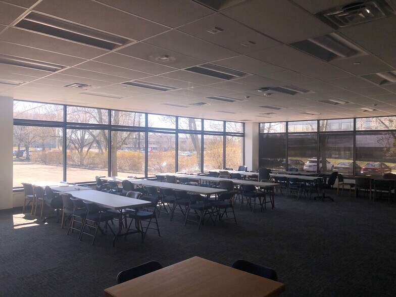 More Photos Of 1 Corporate Pl S, Piscataway Office For Lease