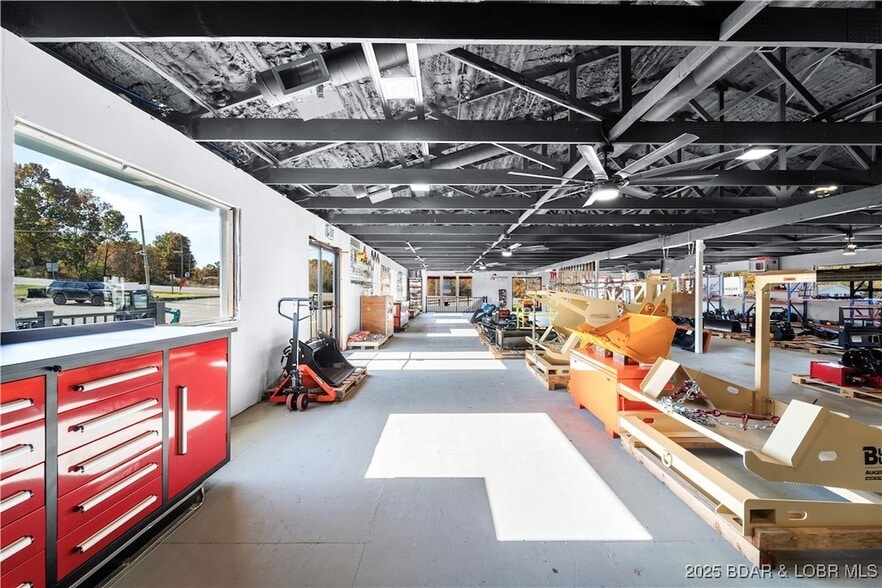 More Photos Of 706 N Main St, Gravois Mills General Retail For Sale