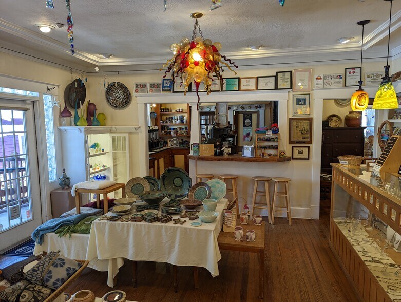 More Photos Of 2955 Central Ave, Saint Petersburg Restaurant For Sale