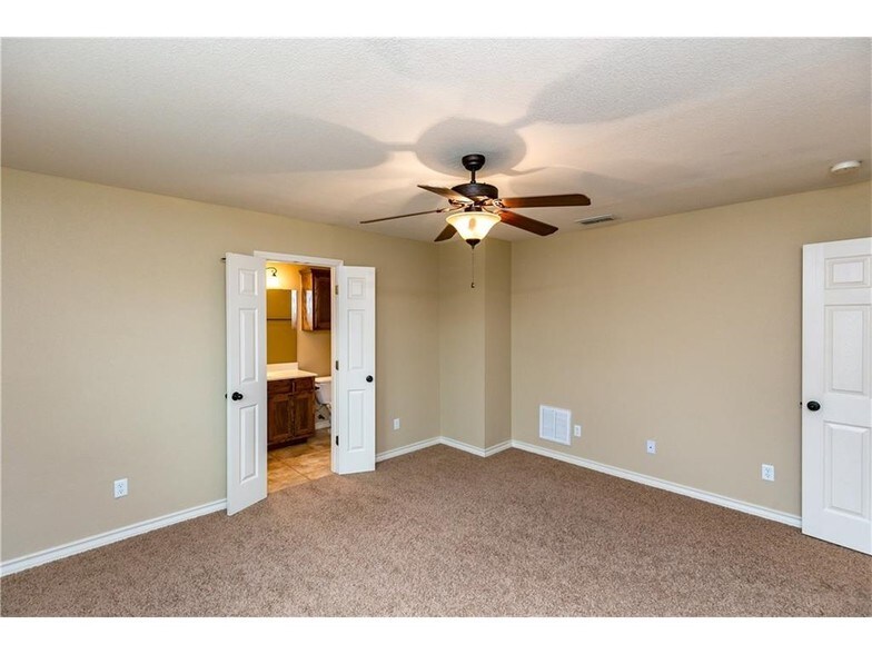 More Photos Of 7252 Mansions Dr, Corpus Christi Apartments For Sale