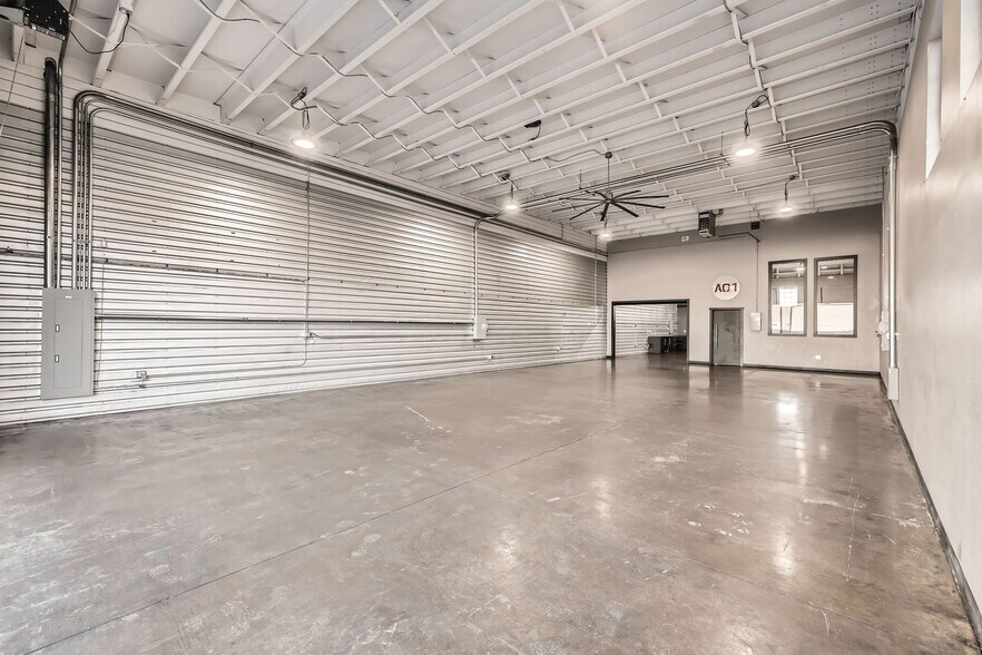 More Photos Of 9337 Commerce Center St, Highlands Ranch Showroom For Sale