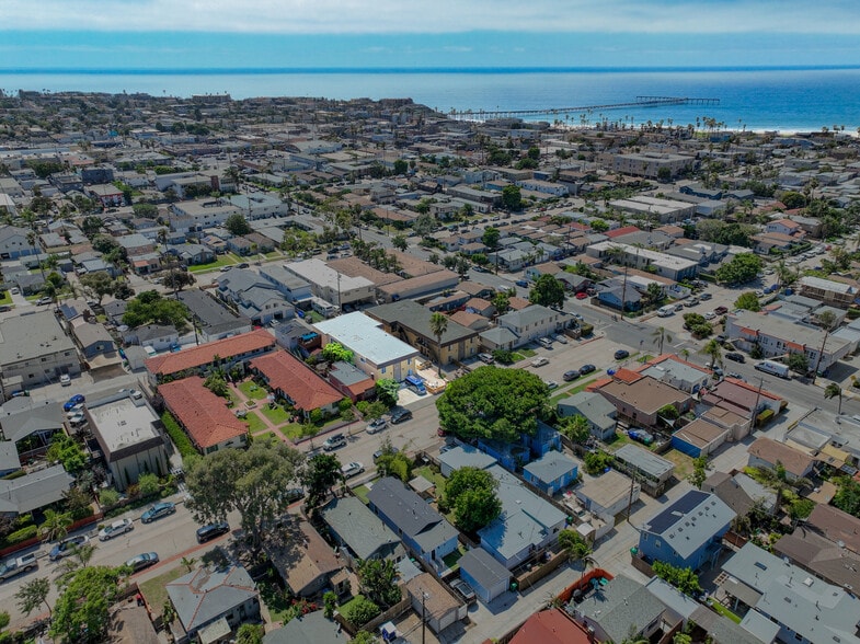 Primary Photo Of 4865 Brighton Ave, San Diego Apartments For Sale