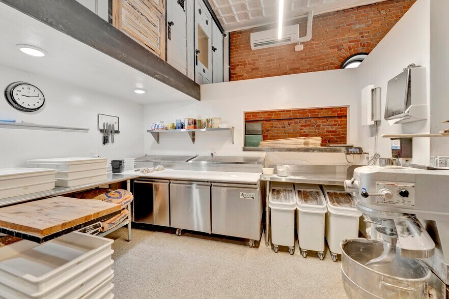 More Photos Of 121 W Main St, Trinidad General Retail For Sale