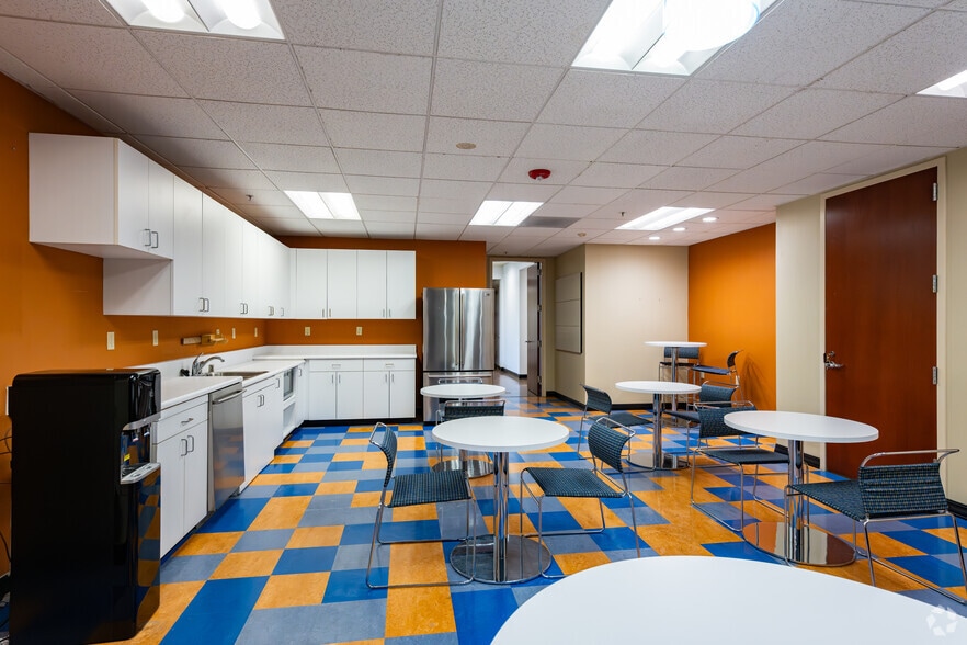 More Photos Of 1250 Main St, Napa Medical For Lease