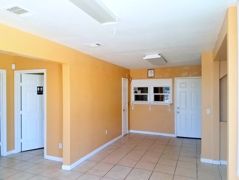 More Photos Of 5101 Harrisburg Blvd, Houston Freestanding For Sale