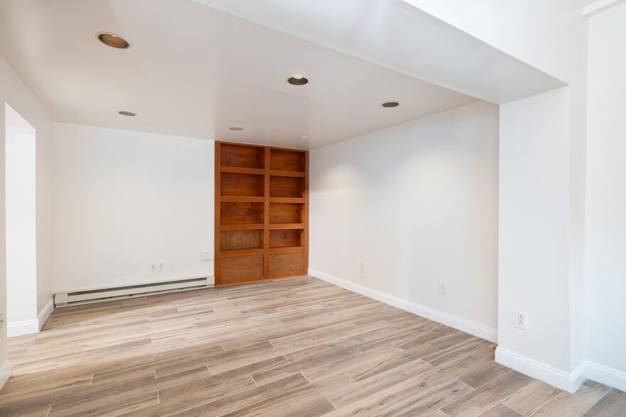 More Photos Of 45B Bowdoin St, Boston Apartments For Sale