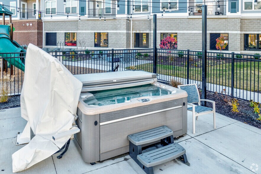 More Photos Of 3061 Godwin Blvd, Suffolk Multifamily For Sale