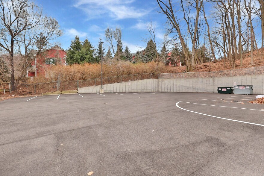 More Photos Of 10 Waldron Ave, Nyack Storefront For Lease