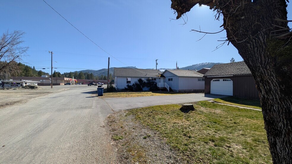 More Photos Of 108 N Division St, Pinehurst Medical For Sale