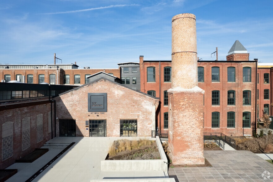 More Photos Of 1 N Johnston Ave, Hamilton Loft Creative Space For Lease