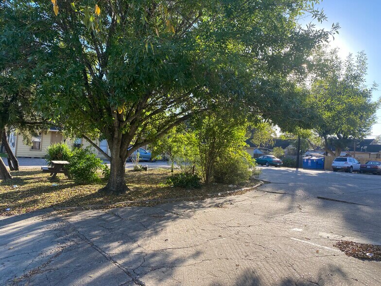 More Photos Of 1026 Miles St, Rosenberg Apartments For Sale