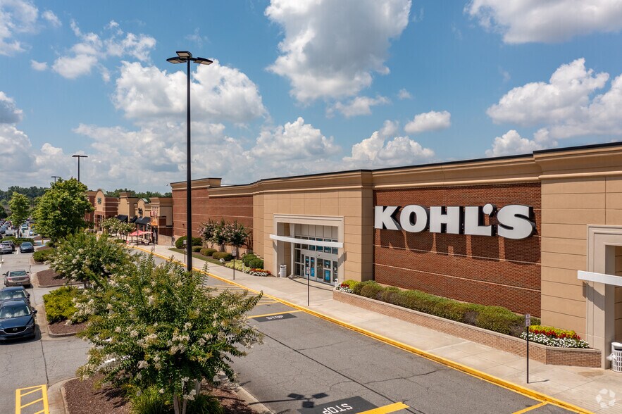 More Photos Of 3630 Peachtree Pky, Suwanee Unknown For Lease