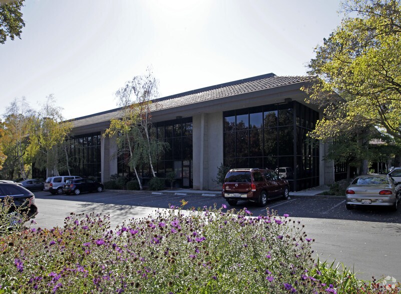 More Photos Of 4330 Auburn Blvd, Sacramento Office For Sale