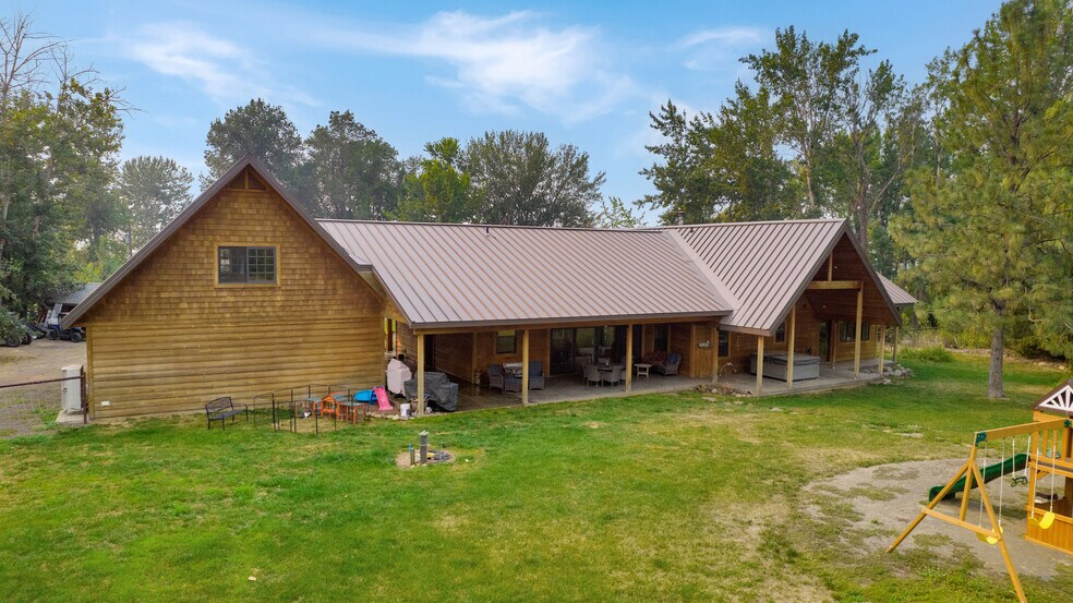 More Photos Of 37495 Boulder Flat Ln, Halfway Land For Sale