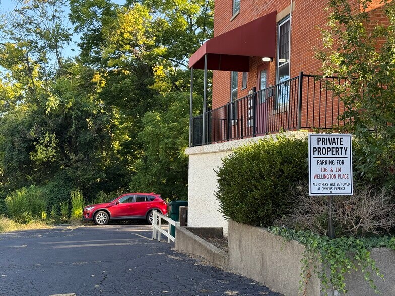 More Photos Of 106 Wellington Pl, Cincinnati Office Residential For Lease