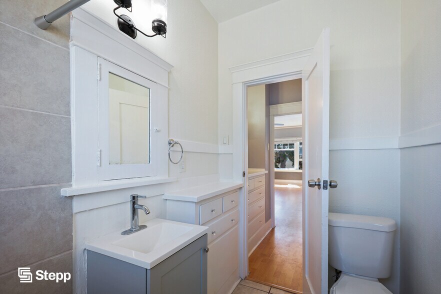 More Photos Of 226-248 Gaviota Ave, Long Beach, Long Beach Apartments For Sale