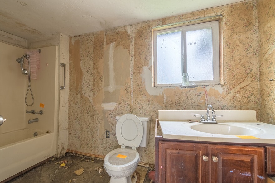 More Photos Of 478 E 32nd Ave, Eugene Apartments For Sale