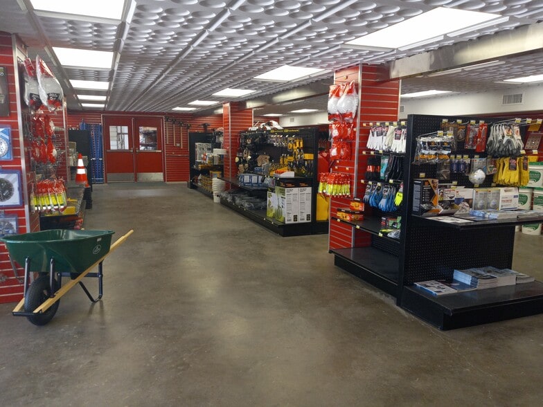 More Photos Of 401 US Highway 281, Wichita Falls Unknown For Lease