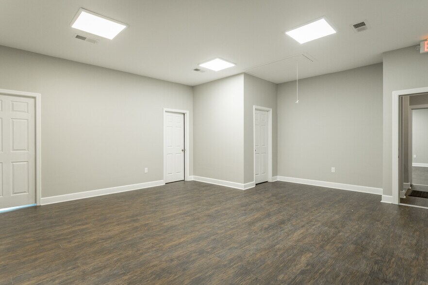 More Photos Of 7385 Applegate Ln, Chattanooga Medical For Lease