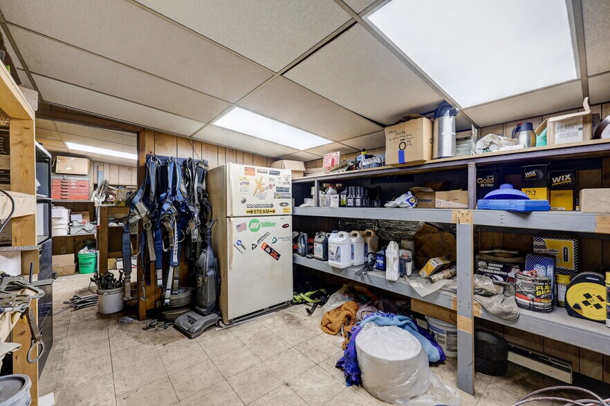 More Photos Of 201 Grell Ln, Johnson Creek Manufacturing For Sale