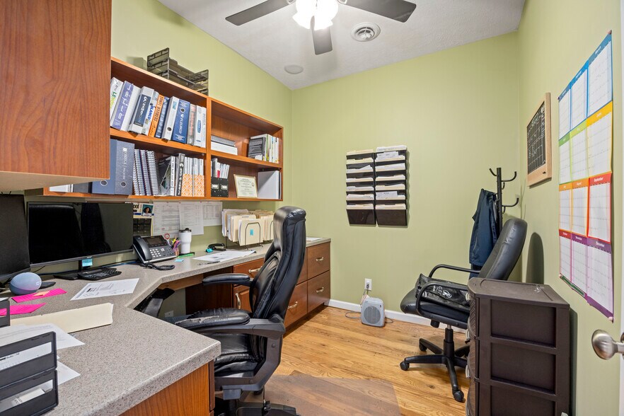More Photos Of 1930 Deyerle Ave, Harrisonburg Freestanding For Sale