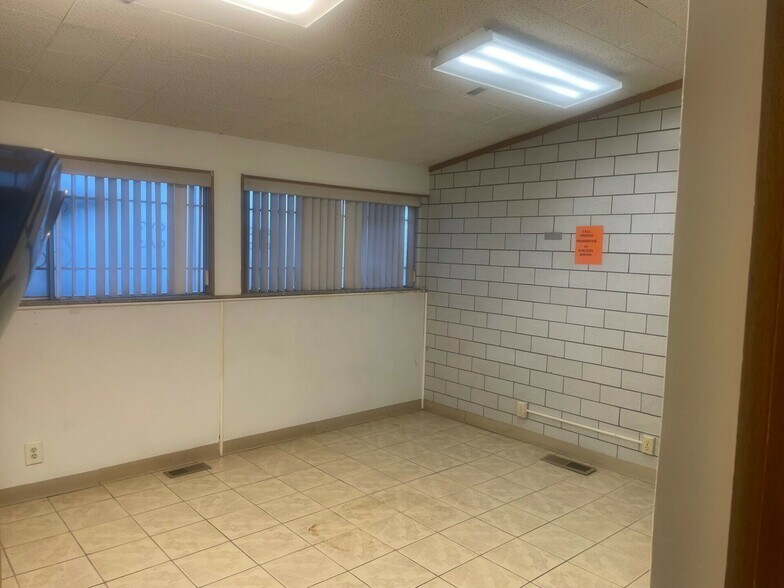 More Photos Of 2200-2210 S Federal Blvd, Denver Medical For Lease