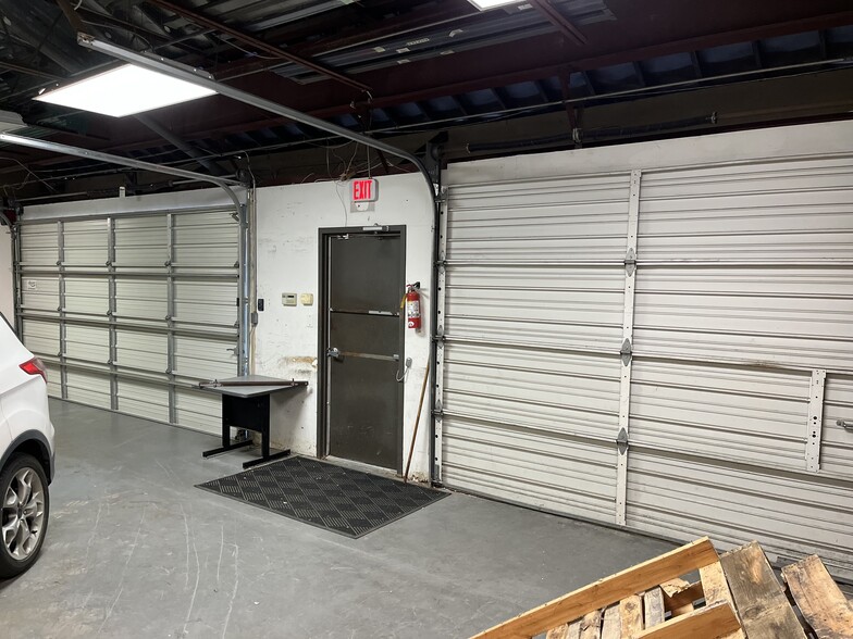 More Photos Of 4851 Keller Springs Rd, Addison Light Distribution For Lease