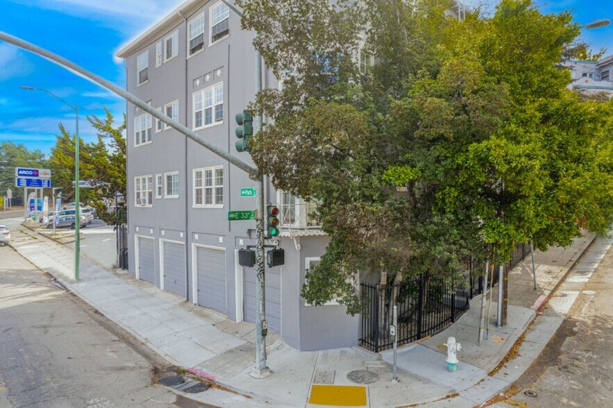 More Photos Of 1000 E 33rd St, Oakland Apartments For Sale