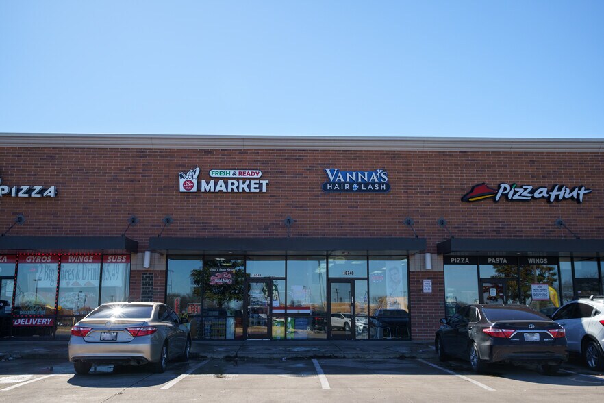 More Photos Of 10716-10860 N Beach St, Keller Unknown For Lease