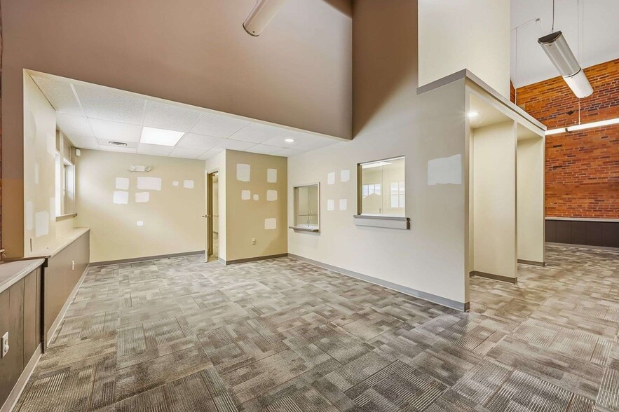 More Photos Of 412 E River St, Elyria Office For Sale