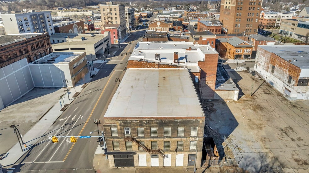 More Photos Of 112-130 Erie St S, Massillon Office For Sale