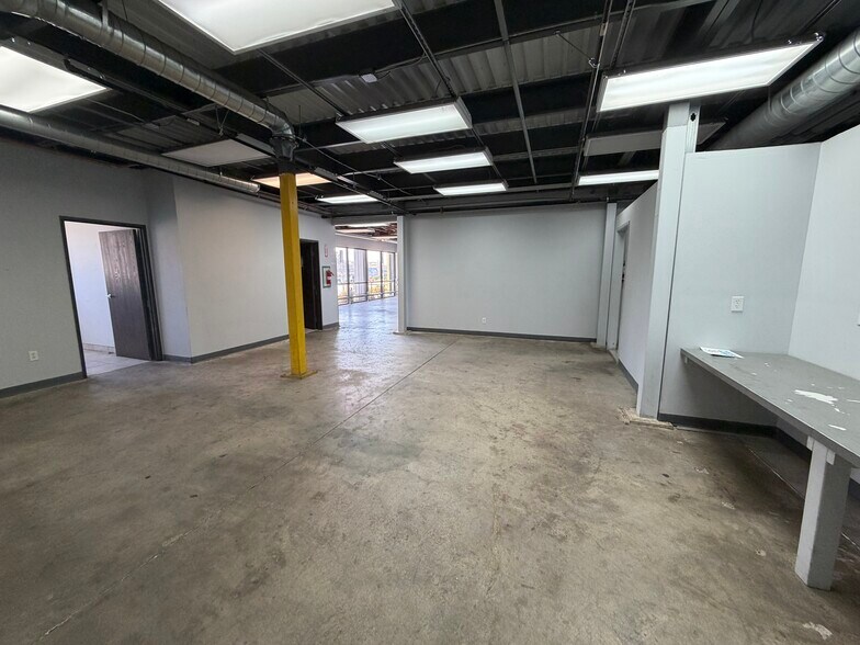 More Photos Of 2240 S Thornburg St, Santa Maria Manufacturing For Lease