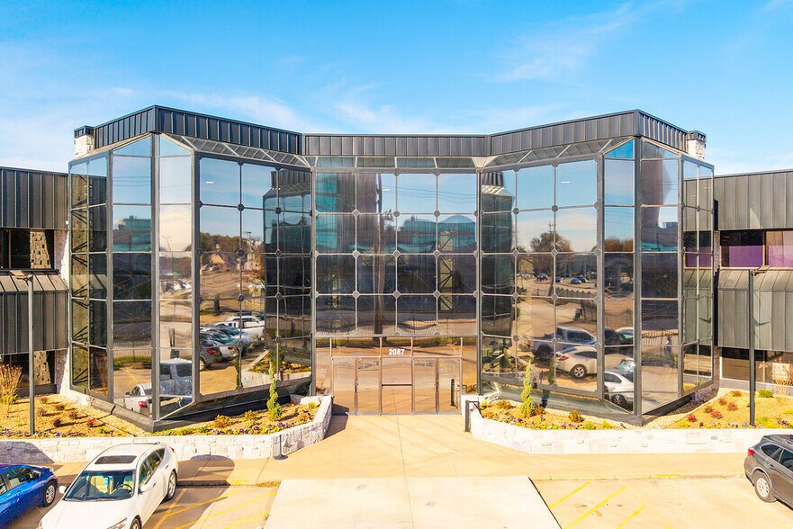 Primary Photo Of 2087 E 71st St, Tulsa Office For Lease