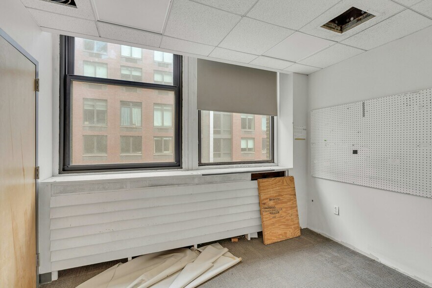More Photos Of 535-547 W 45th St, New York Loft Creative Space For Lease
