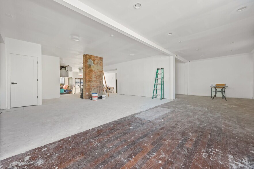 More Photos Of 10 N Water St, Greenwich Storefront Retail Residential For Lease