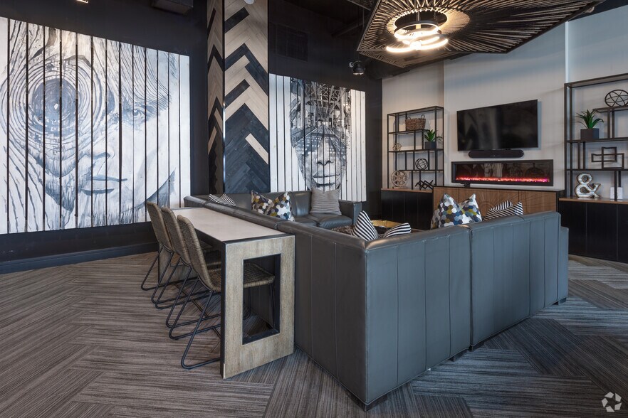 More Photos Of 1212 S Michigan Ave, Chicago Apartments For Lease