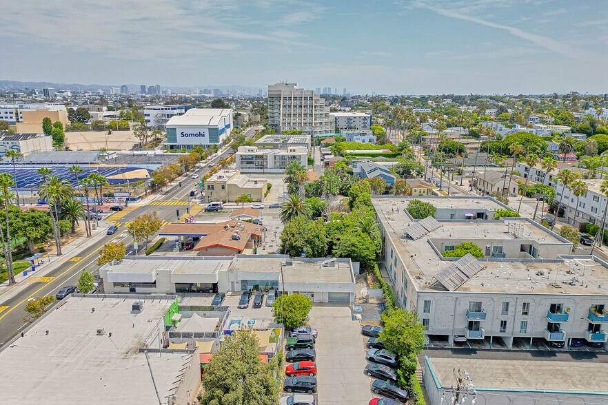 More Photos Of 312-316 Pico Blvd, Santa Monica Storefront Retail Office For Lease