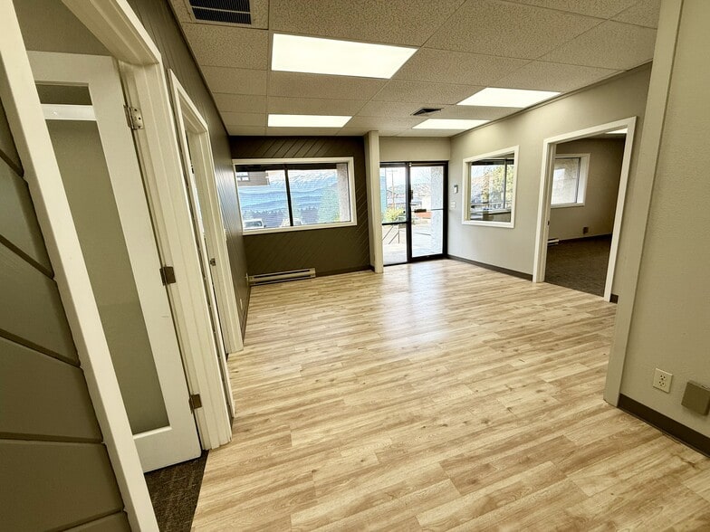 More Photos Of 755 NE 3rd St, Bend Office For Lease